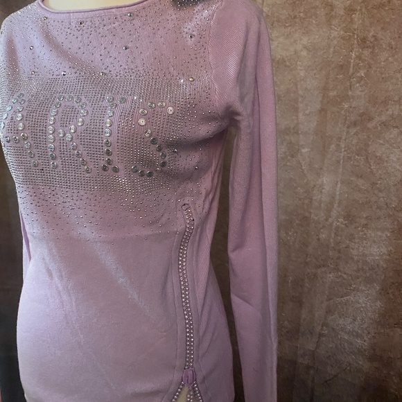 Sweaters - Picture 5 of 9